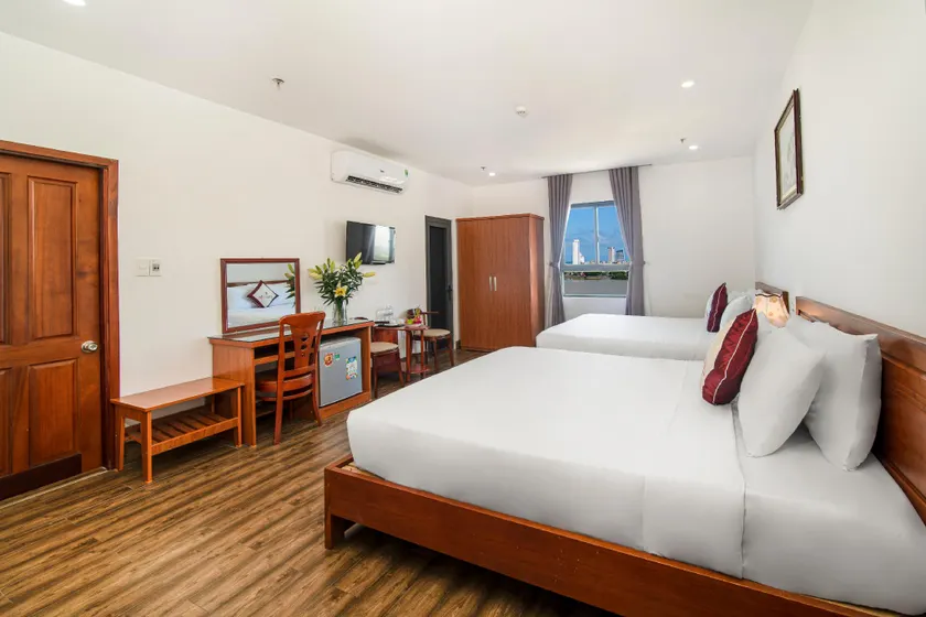 Phú An Hotel - Image 1