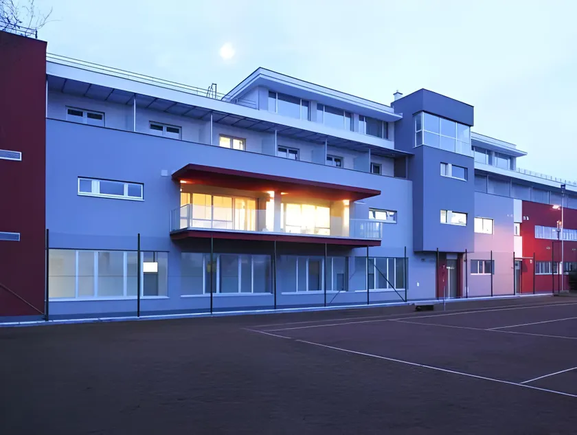 Hotel EMPIRE - Image 1