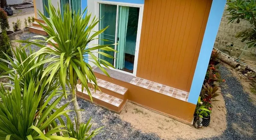 Ozone Beach House - Image 1