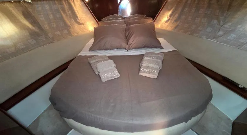 Vedette Cristal Prestige 32 - Image 1