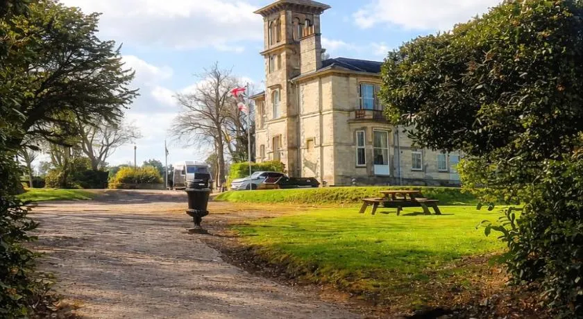 Appley Manor Hotel - Image 1