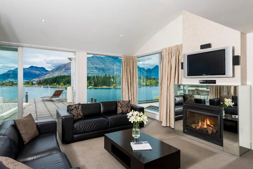 Oaks Queenstown Club Suites - Image 1