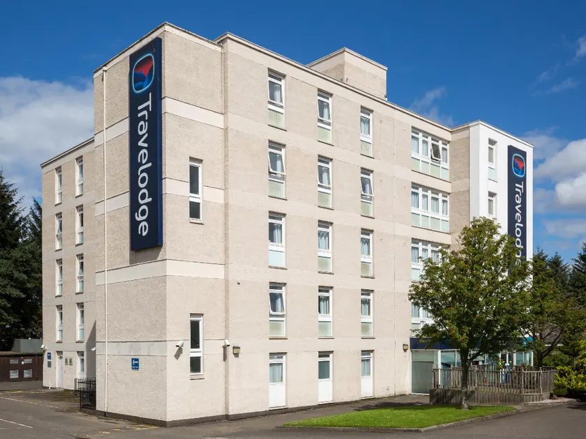 Travelodge Dundee Strathmore Avenue - Image 1