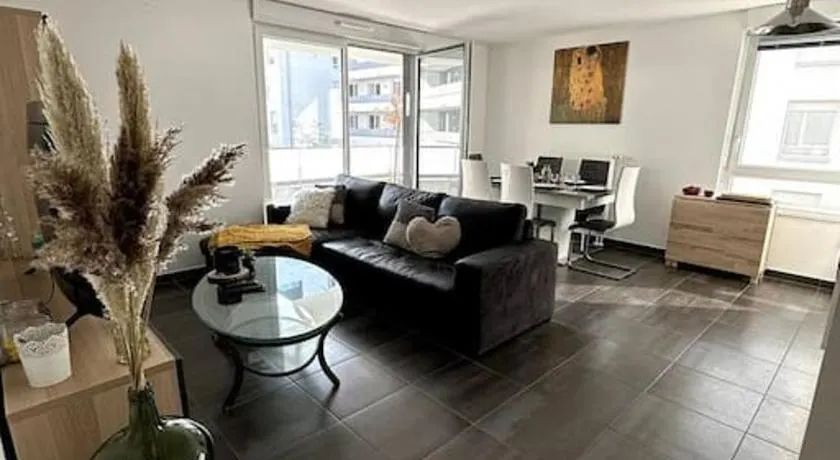Superbe T3 Design et Grande Terrasse 25m2 - Proche Strasbourg - Image 1