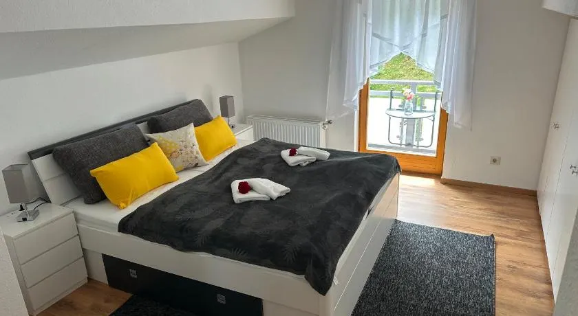 Ferienwohnung Waldblick, Faaker See - Image 1