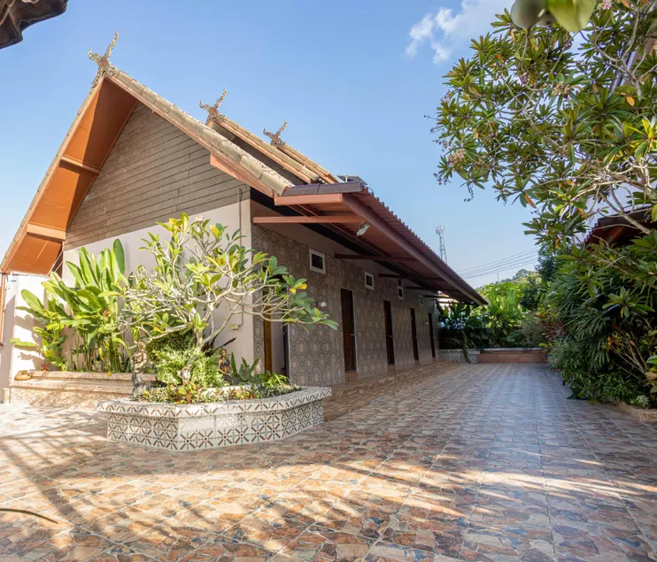 Thana Inn Hotel & Garden - Image 1