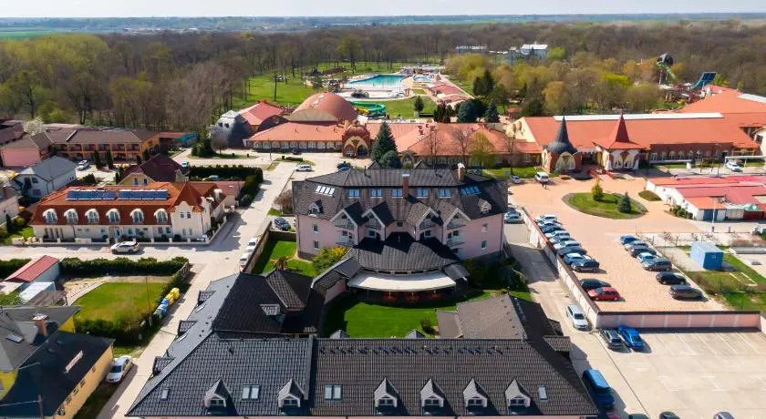 Hotel Orchidea Spa & Wellness - Image 1