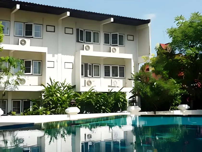 Changpuak Hotel - Image 1