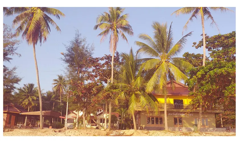 TAWAN RESORT - Image 1