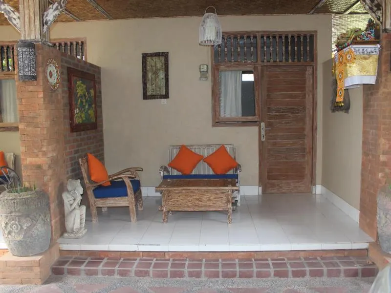 Samblung Mas House - Image 1