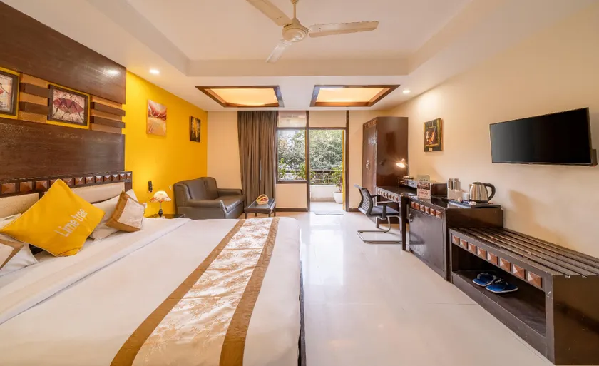 Lime Stays B&B GK-2 at Greater Kailash Metro South Delhi nearby Saket Select City - Image 1