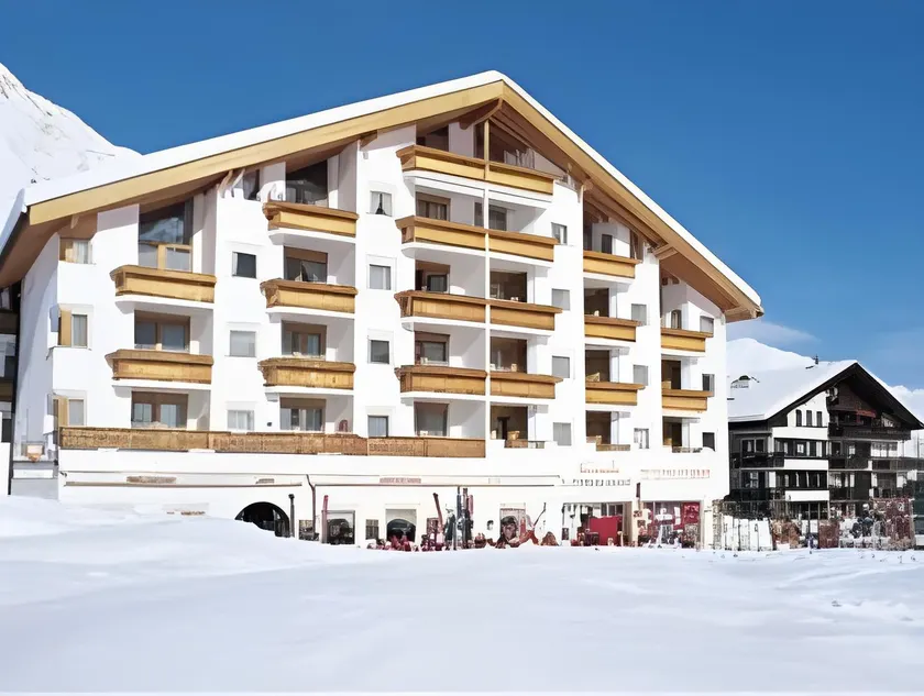 Hotel Nevada - Image 1
