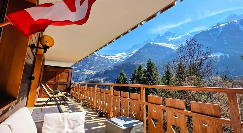 Panorama View, Balcony, 6min Walk to Lift, Modern - Image 1