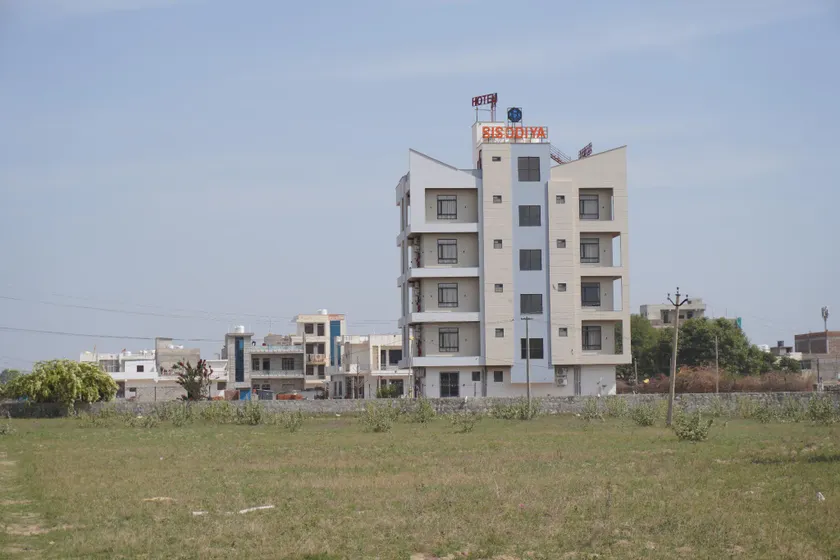 Hotel Sisodiya Palace - Image 1