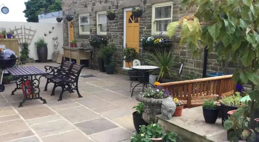 Hidden gem apartment in picturesque village close to Durham - Image 1