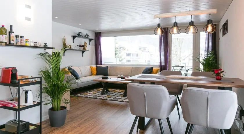 Spirit Apartments - Balkon - Bergsicht - Parkplatz - Image 1