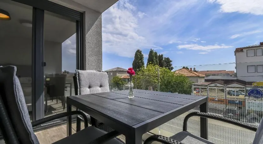 Apartments Castel L - Image 1