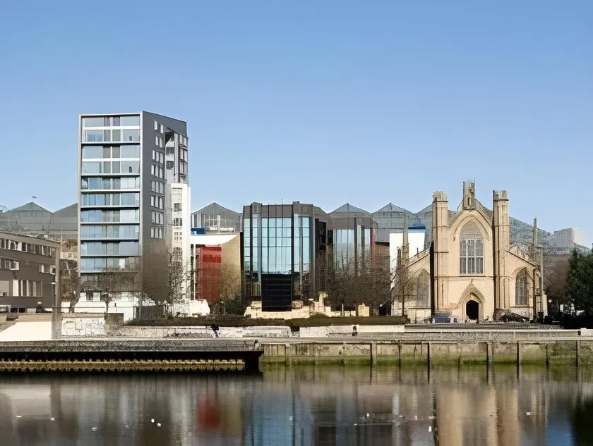 Riverfront Apartments - Image 1
