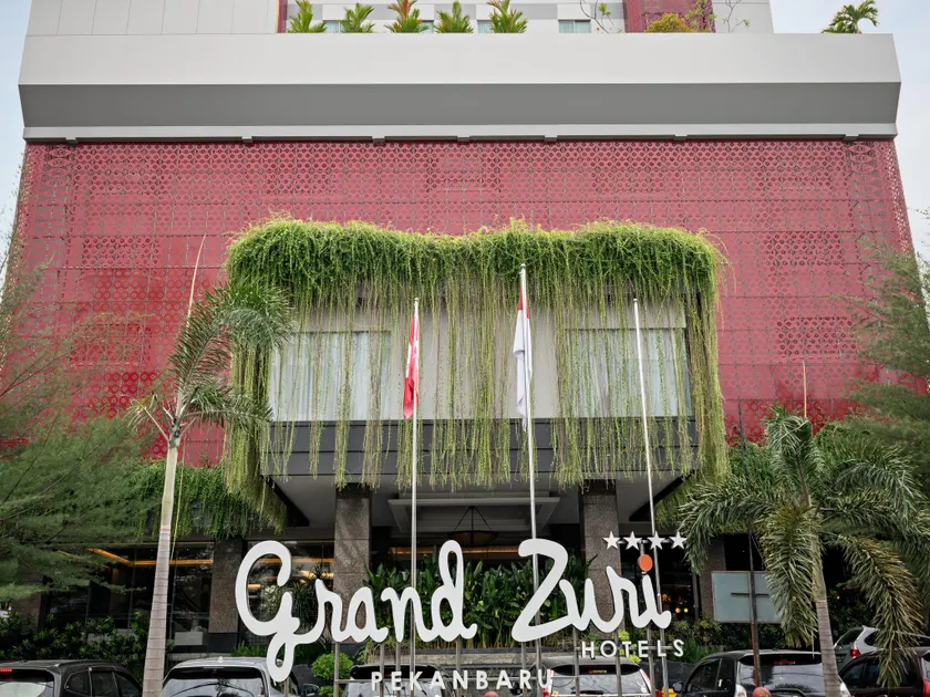 Grand Zuri Pekanbaru - Image 1