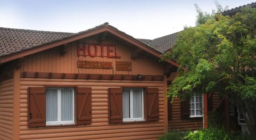 Hotel La Cabane - Image 1