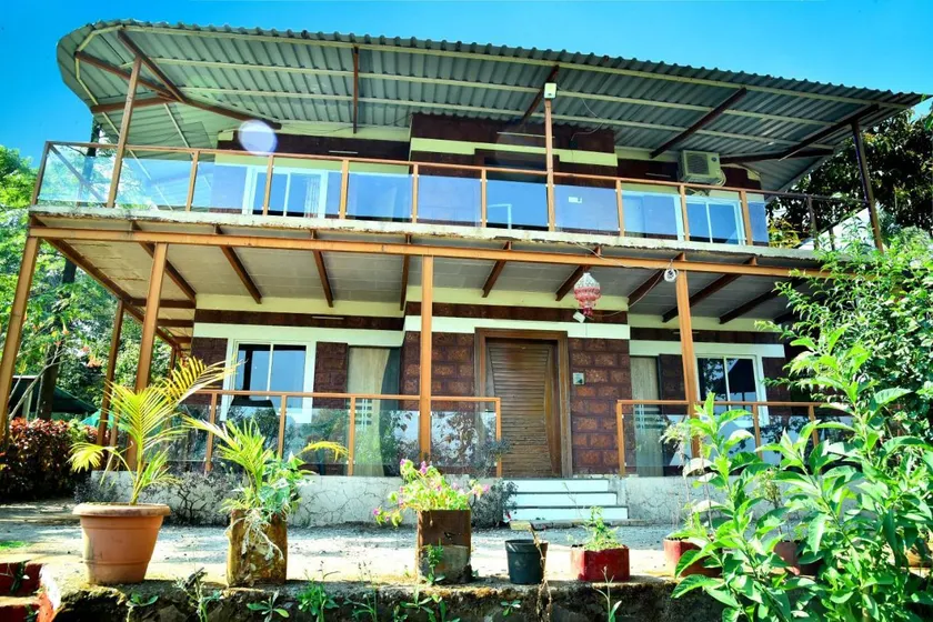 MERIDIAN VILLA - Besides Valley View with Swimming pool & Strawberry Farms - Image 1