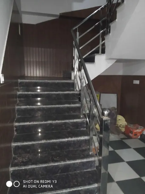Hotel O Shree Ambika Hotels - Image 1