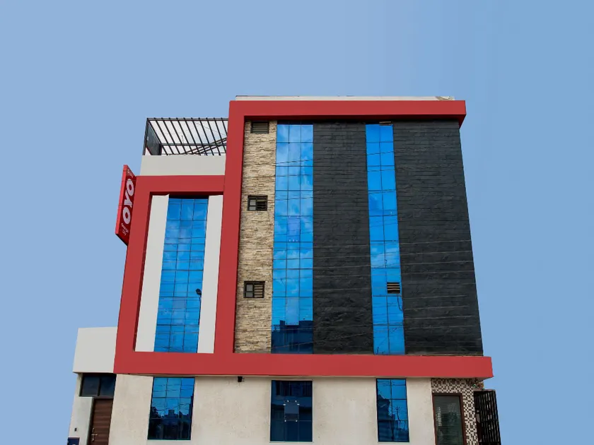 OYO Hotel Orange Lily - Image 1