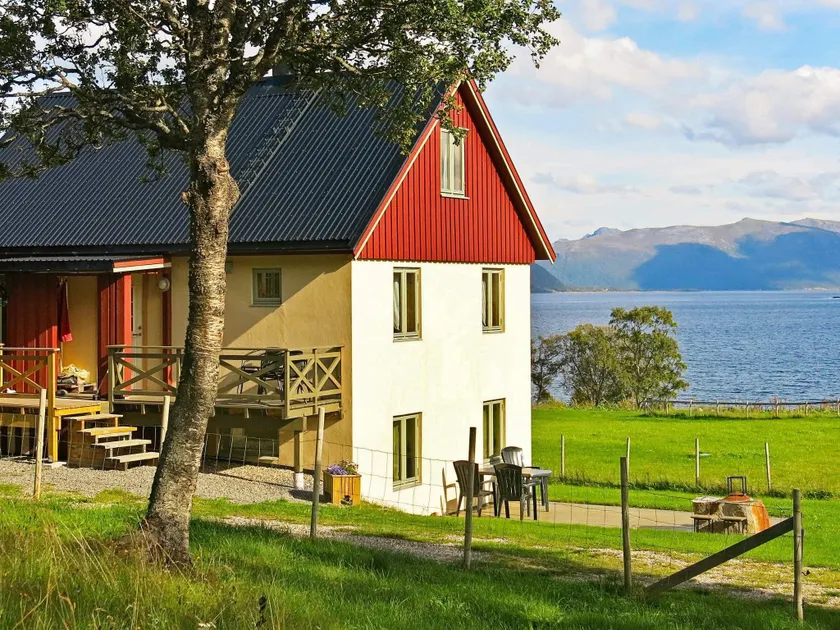 6 person holiday home in Alsvåg - Image 1