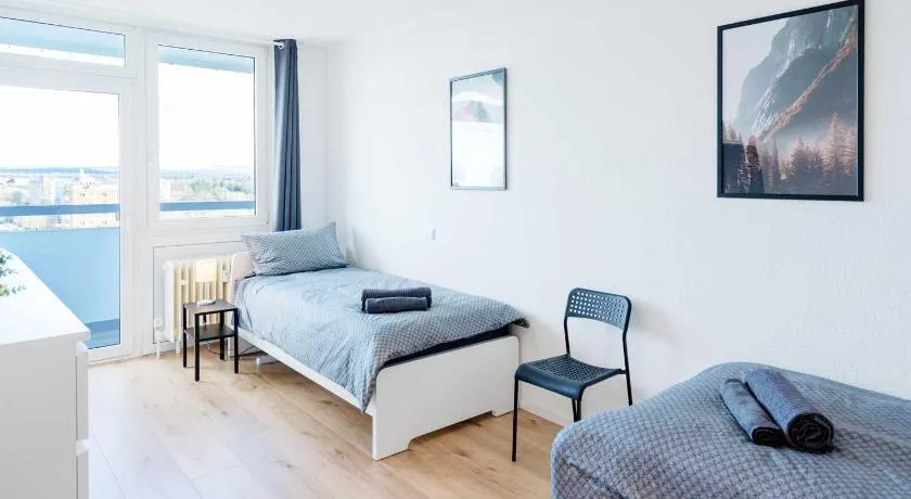Chic City-View Apartments in Hanau - Image 1