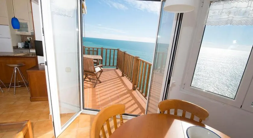 Apartamento en acantilado con wifi y aire acondicionado - Image 1