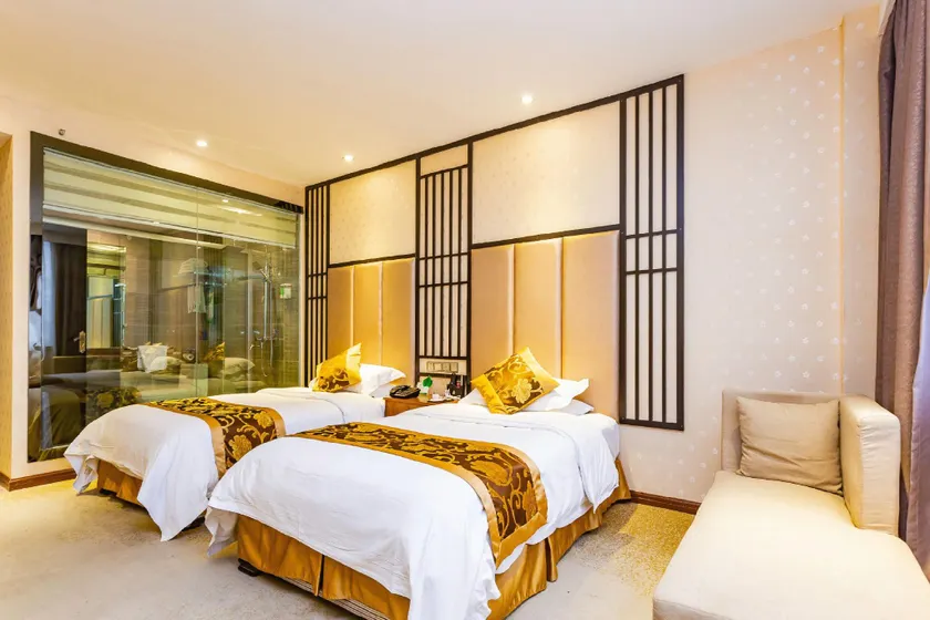 Yuanhang Hotel - Image 1