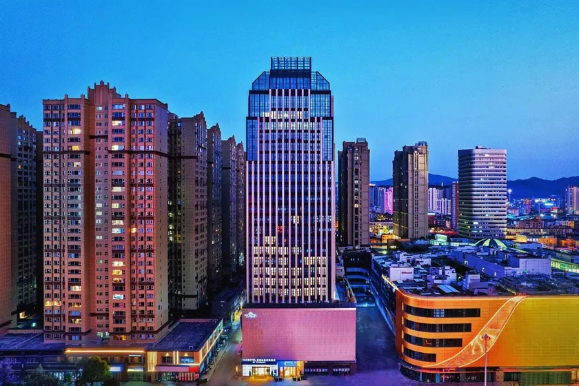 玉溪红塔万达麦客达温德姆酒店 - Image 1