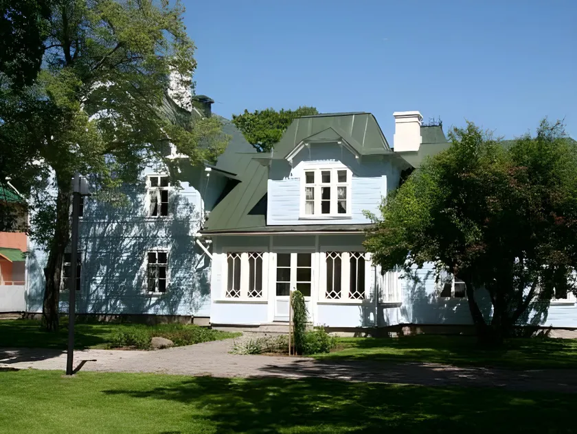 Lahe Guesthouse - Image 1