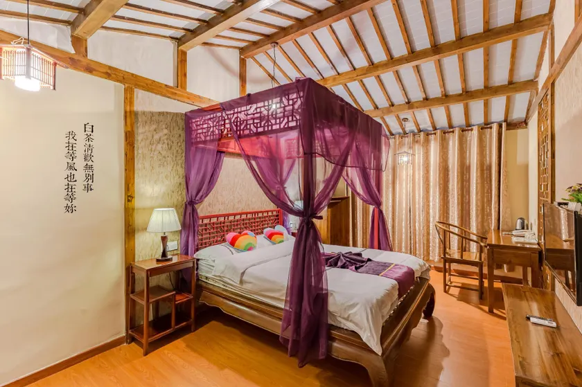 Old Street Yun Zhu Hotel - Image 1