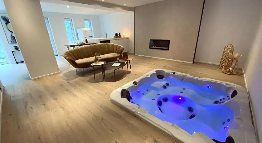 Casa Honey - Image 1