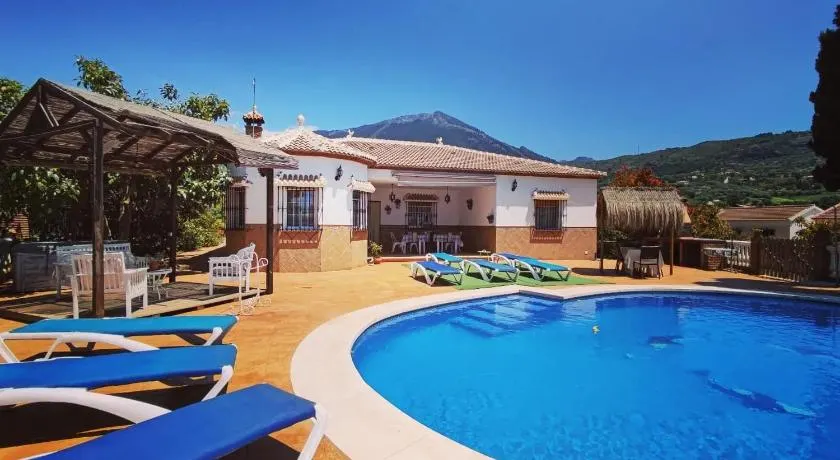 Los Naranjos - Image 1