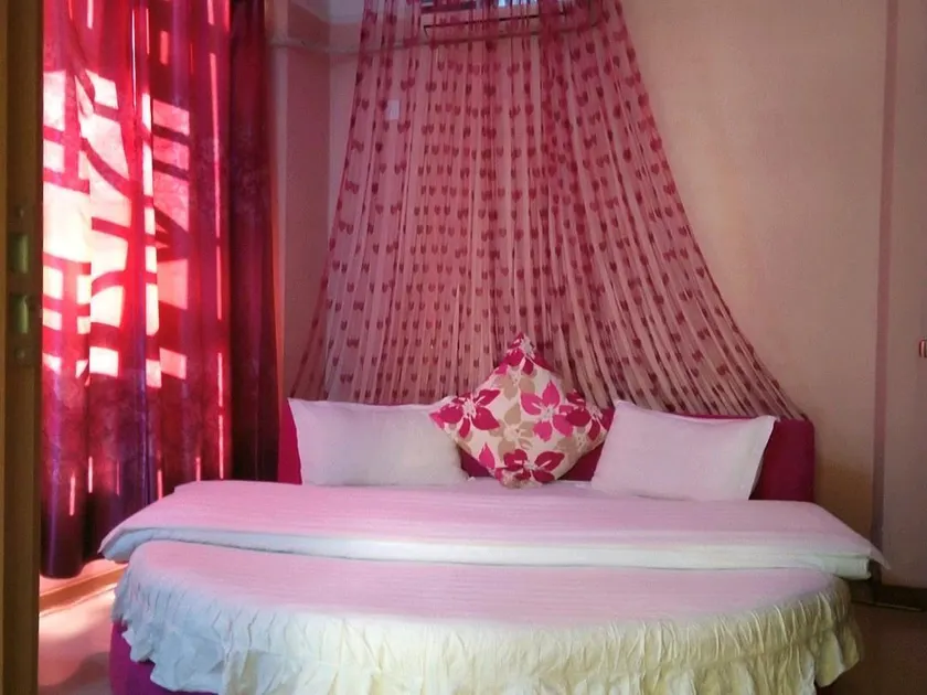 Kaiyuan Theme Hotel - Image 1