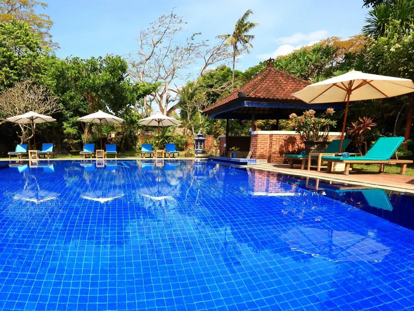 Laghawa Beach Hotel - Image 1