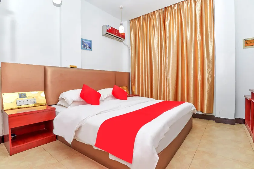 Fengjing Business Hotel - Image 1