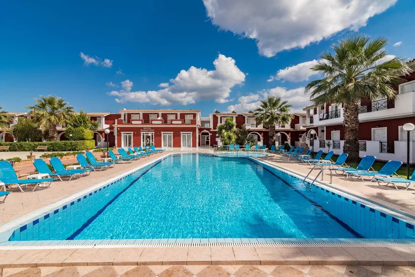 Yakinthos Hotel - Image 1