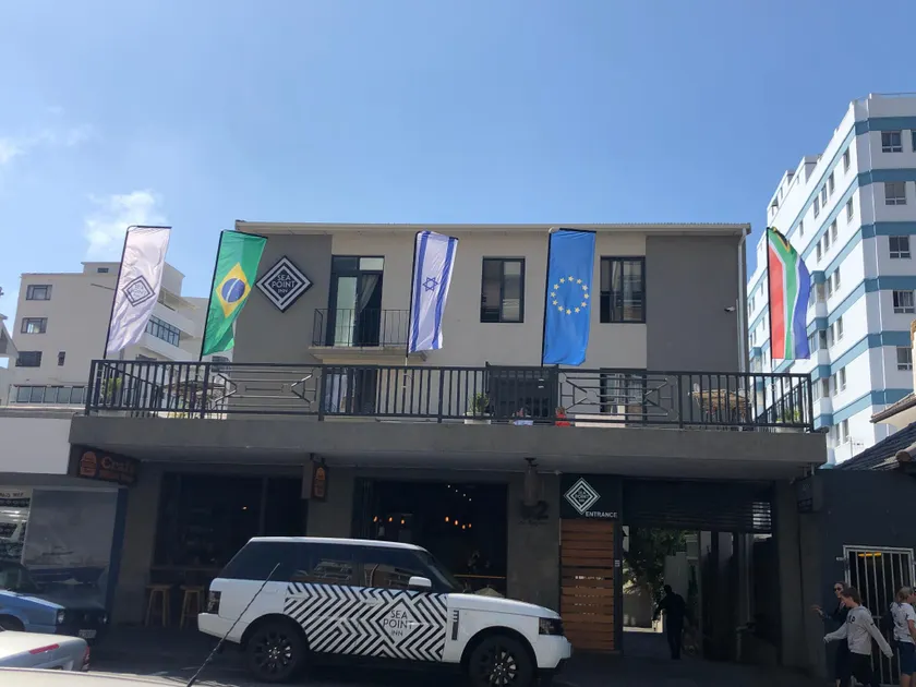 Sea Point Inn - Image 1