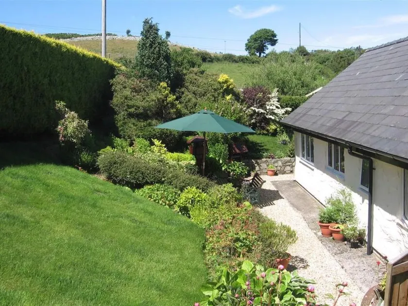 Bryn Tirion - Image 1