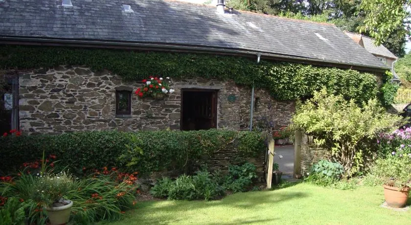 Church Barn - Image 1