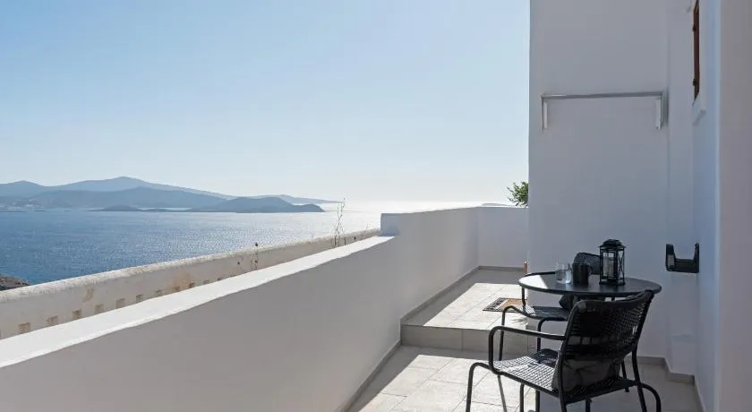 Polos Luxury Apartments Astypalea - Image 1