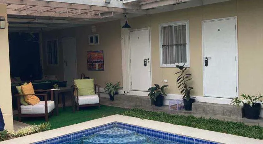 Anilao Bungalows - Image 1