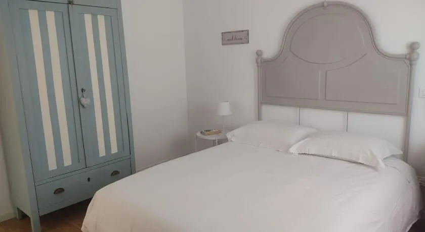 Lina&Nino Guesthouse - Image 1