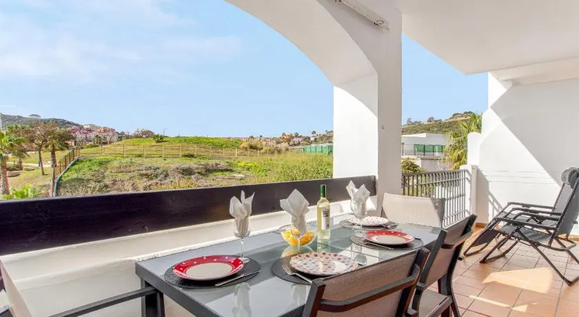 2091- Apt close from all amenities - Image 1