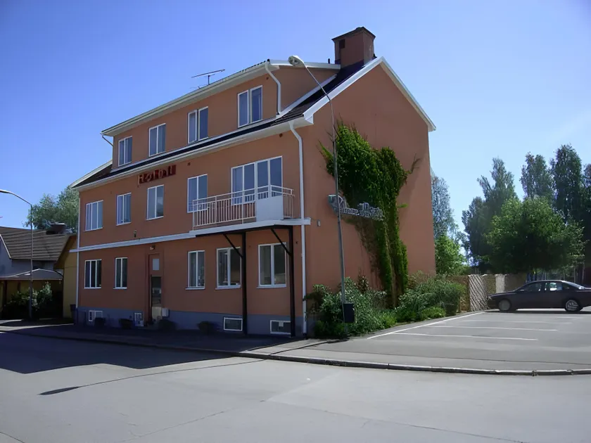 Palace Hotell - Image 1
