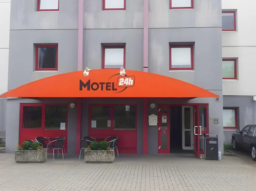 Motel 24h Hannover - Image 1