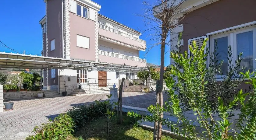 Apartments Vesna - Image 1